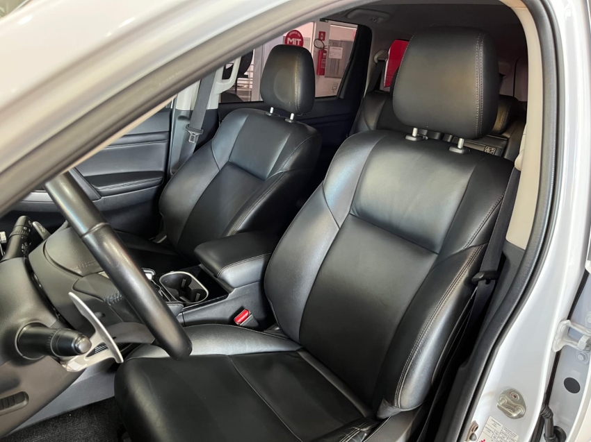 mitsubishi pajero sport 2.4 16v mivec turbo diesel hpe-s awd automatico 5p 2023