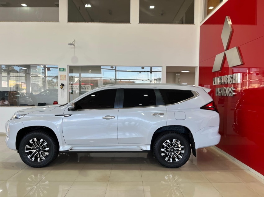 mitsubishi pajero sport 2.4 16v mivec turbo diesel hpe-s awd automatico 5p 2023
