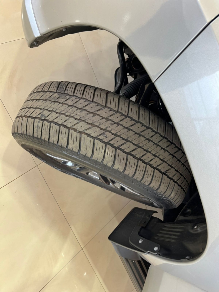 mitsubishi l200 triton 2.4 turbo diesel 4x4 at sport hpe 4p automatico 2025