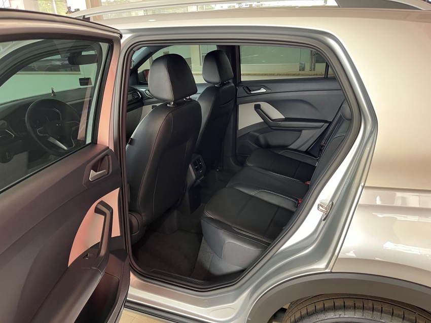 volkswagen t-cross 1.4 250 tsi total flex highline automatico 1.3 5p 2022