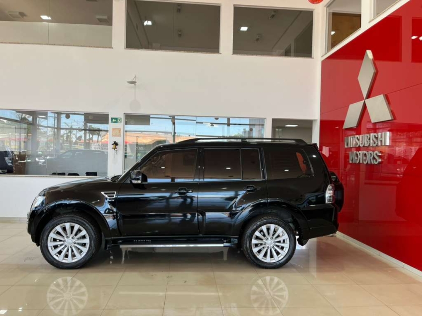 mitsubishi pajero full 3.2 hpe 4x4 16v turbo intercooler diesel 2p automatico 5p 20173