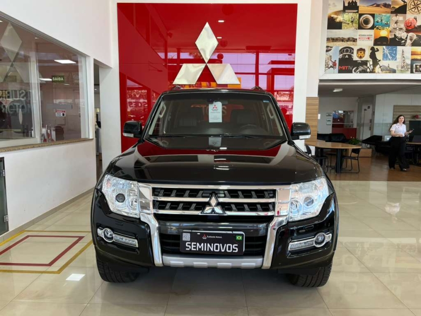 mitsubishi pajero full 3.2 hpe 4x4 16v turbo intercooler diesel 2p automatico 5p 20171