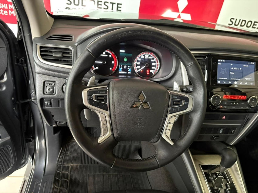 mitsubishi triton 2.4 biturbo diesel cd hpe 4x4 automatico 4p 202513