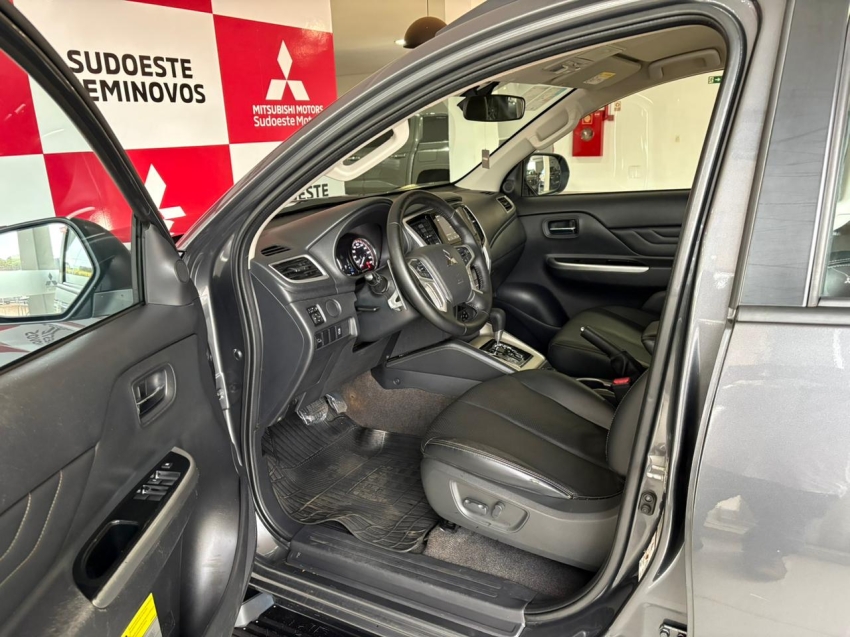 mitsubishi triton 2.4 biturbo diesel cd hpe 4x4 automatico 4p 20257