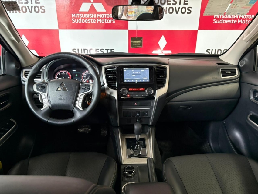 mitsubishi triton 2.4 biturbo diesel cd hpe 4x4 automatico 4p 202510