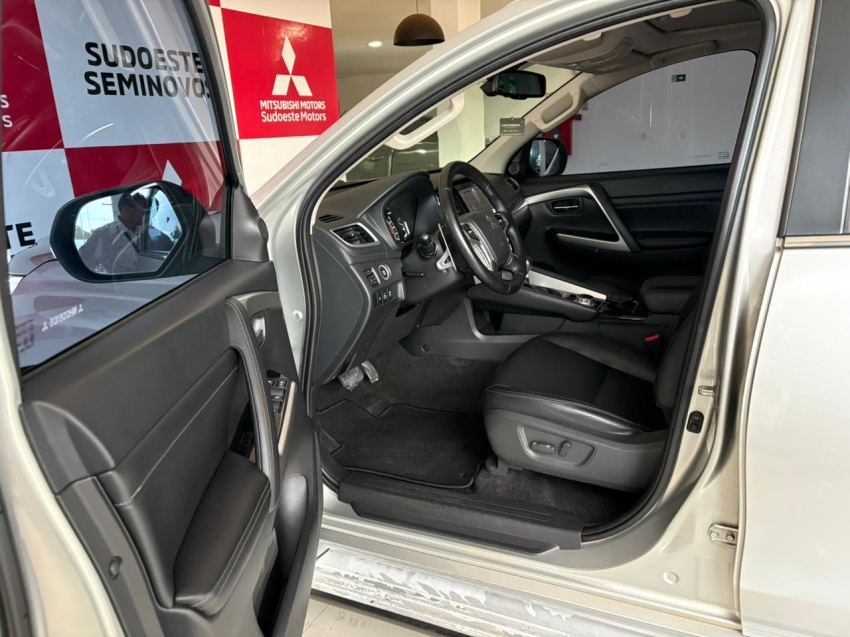 mitsubishi pajero sport 2.4 16v mivec turbo diesel hpe-s awd automatico 4p 20228