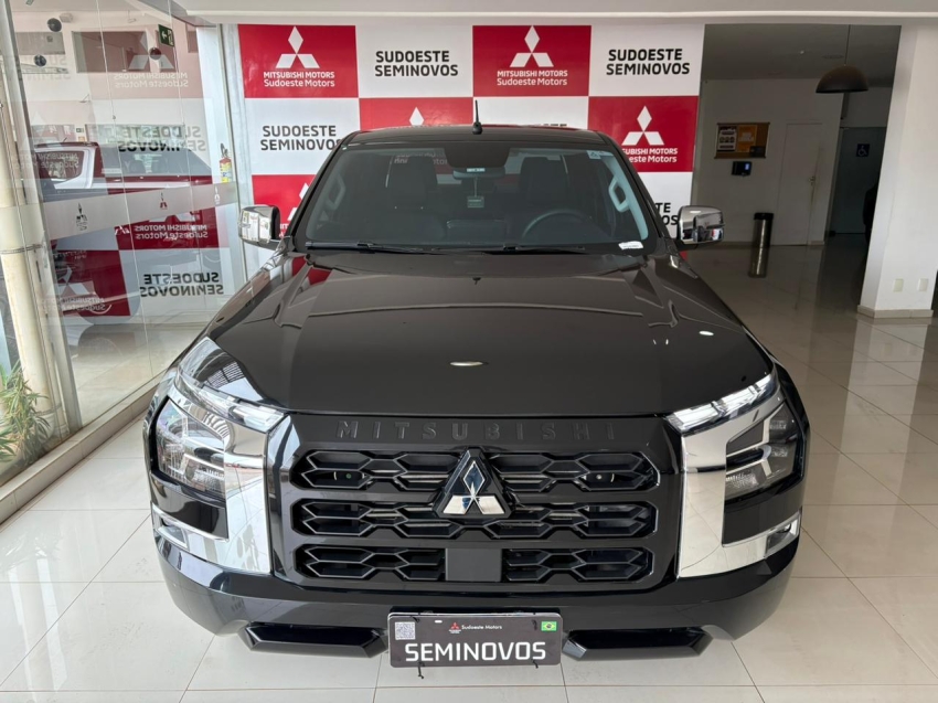 mitsubishi triton 2.4 biturbo diesel cd hpe 4x4 automatico 4p 20261