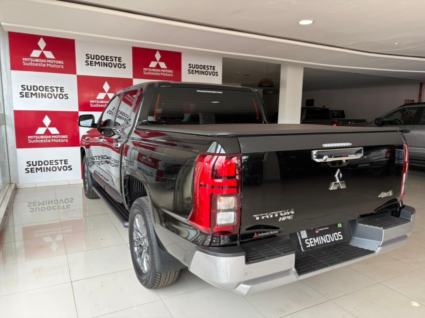 mitsubishi triton 2.4 biturbo diesel cd hpe 4x4 automatico 4p 20267