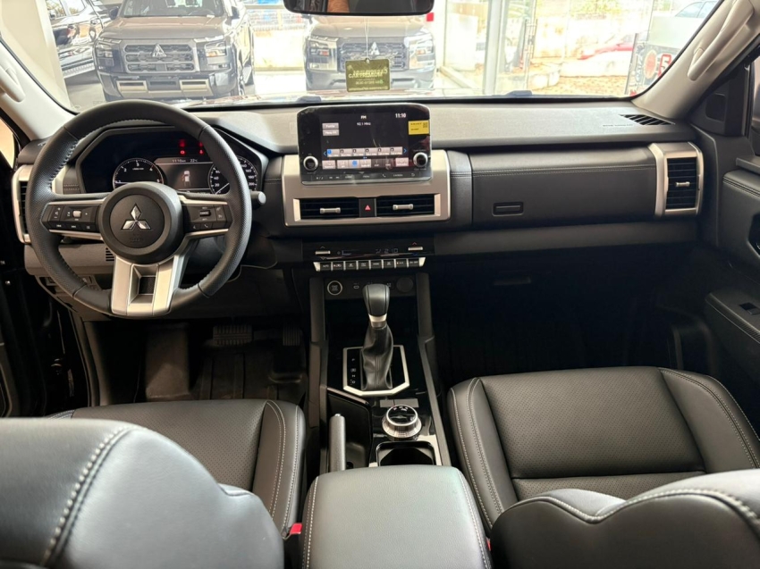 mitsubishi triton 2.4 biturbo diesel cd hpe 4x4 automatico 4p 202611