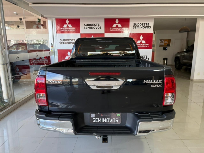 toyota hilux 2.8 srx 4x4 cd 16v diesel 4p automatico 2.7 20186