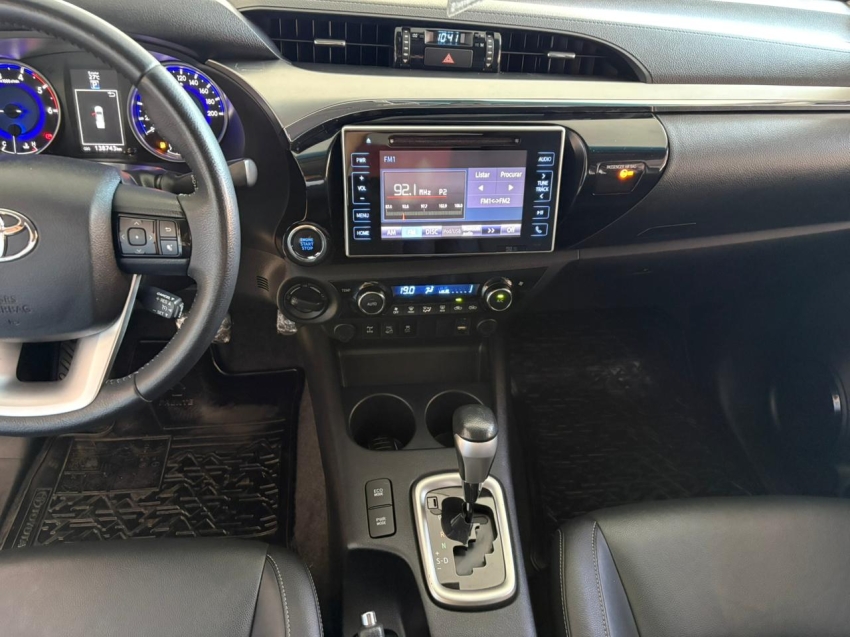 toyota hilux 2.8 srx 4x4 cd 16v diesel 4p automatico 2.7 201811
