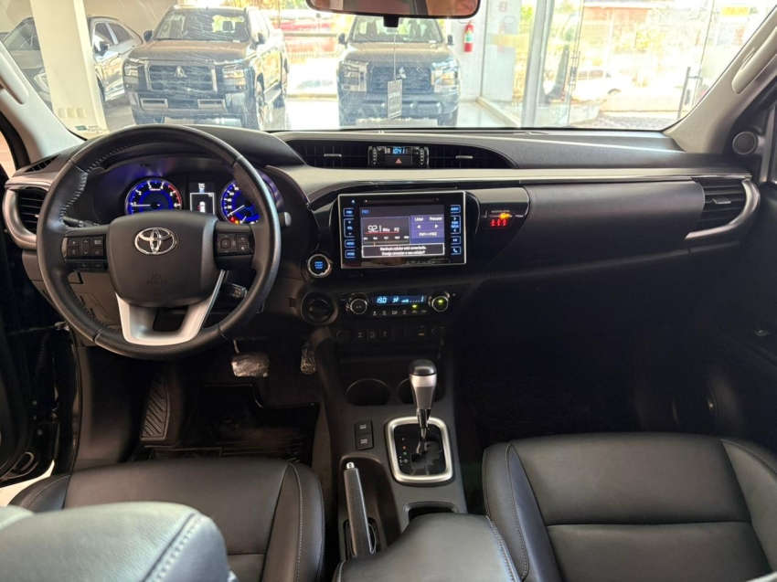 toyota hilux 2.8 srx 4x4 cd 16v diesel 4p automatico 2.7 201810