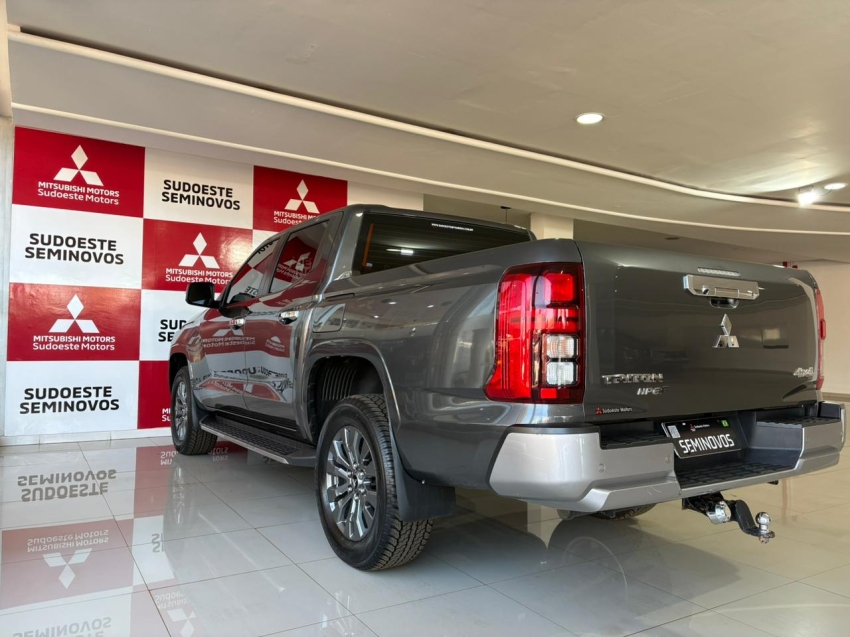 mitsubishi triton 2.4 biturbo diesel hpe-s 4x4 automatico 4p 20267