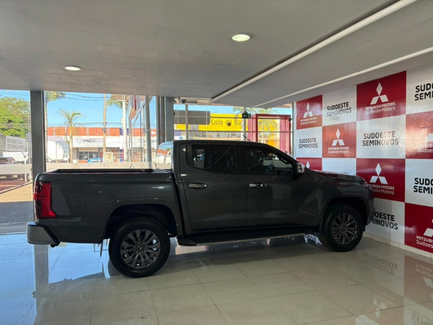 mitsubishi triton 2.4 biturbo diesel hpe-s 4x4 automatico 4p 20264