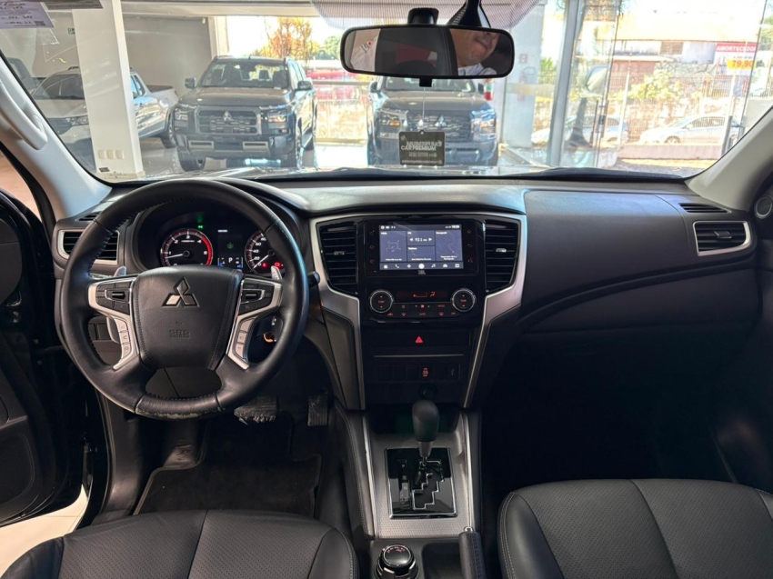 mitsubishi l200 triton 2.4 turbo diesel 4x4 at sport hpe 4p automatico 202412