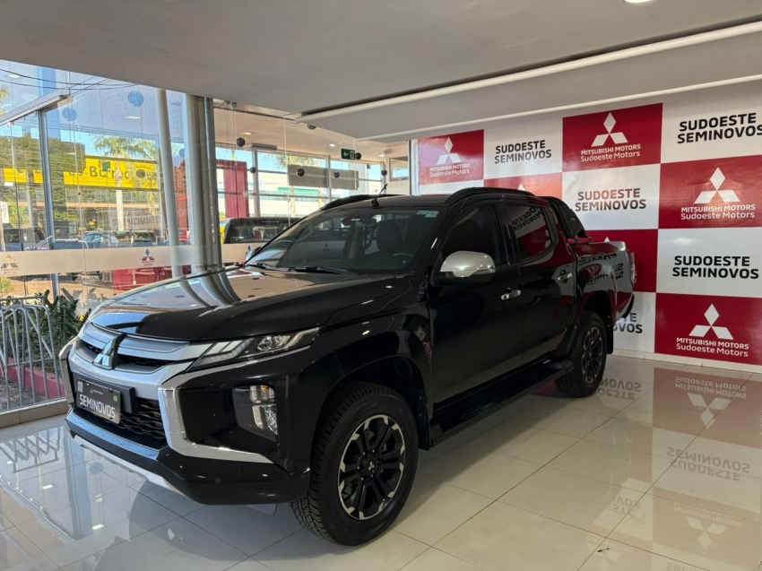 mitsubishi l200 triton 2.4 turbo diesel 4x4 at sport hpe 4p automatico 2024