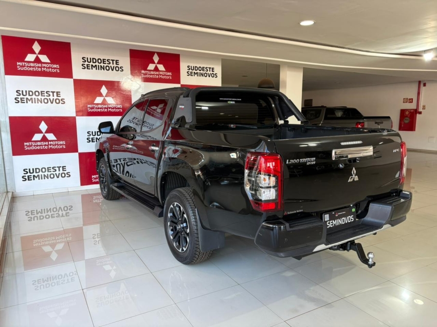 mitsubishi l200 triton 2.4 turbo diesel 4x4 at sport hpe 4p automatico 20247