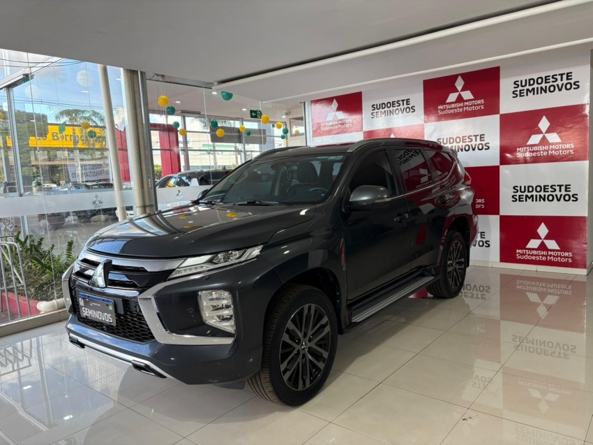 mitsubishi pajero sport 2.4 16v mivec turbo diesel legend awd automatico 5p 2024