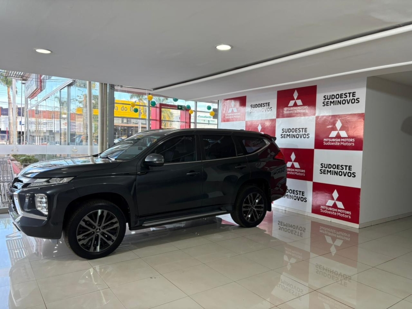 mitsubishi pajero sport 2.4 16v mivec turbo diesel legend awd automatico 5p 20243