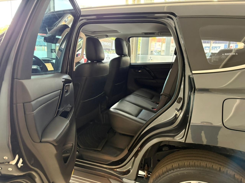 mitsubishi pajero sport 2.4 16v mivec turbo diesel legend awd automatico 5p 202412