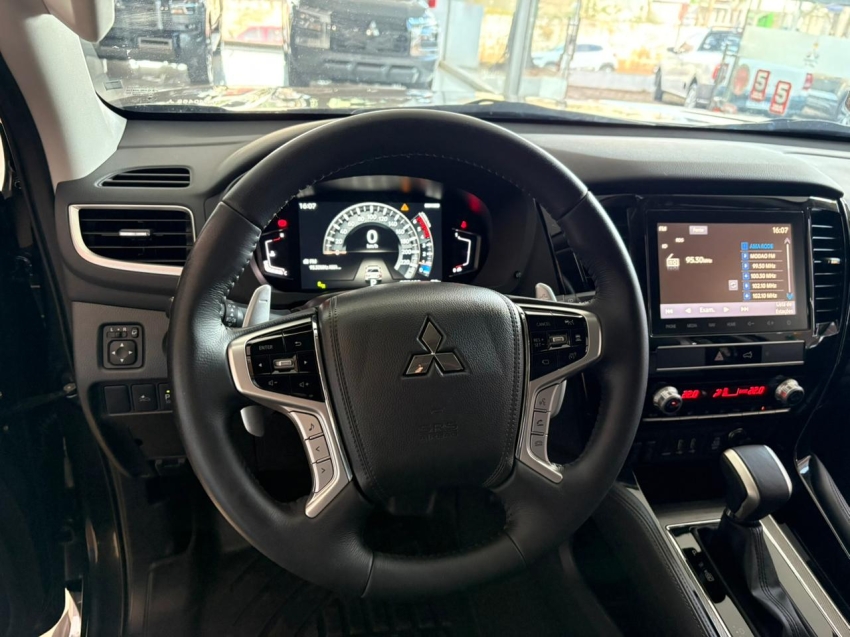 mitsubishi pajero sport 2.4 16v mivec turbo diesel legend awd automatico 5p 202411
