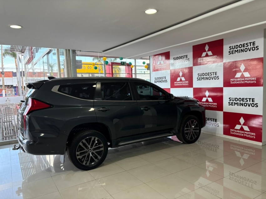 mitsubishi pajero sport 2.4 16v mivec turbo diesel legend awd automatico 5p 20244