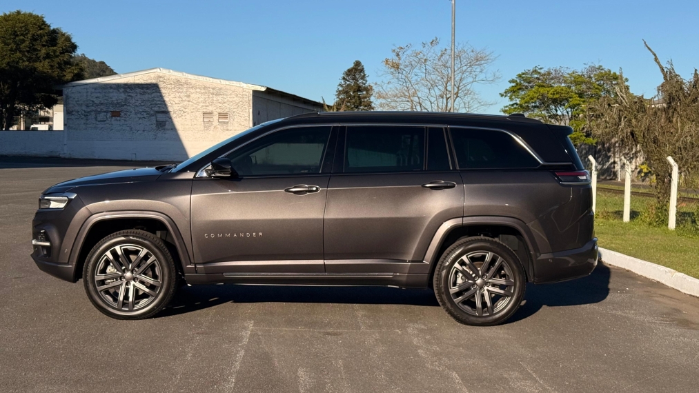 commander 2.0 td380 turbo diesel overland at9