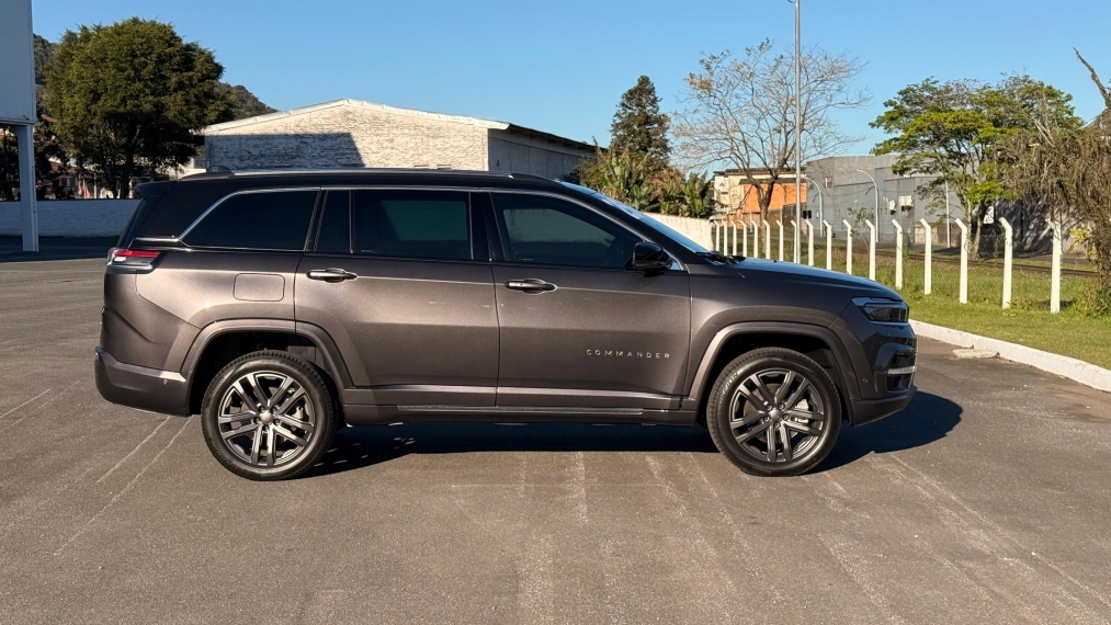 commander 2.0 td380 turbo diesel overland at9