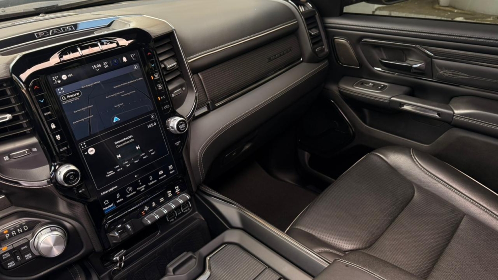 ram 1500  5.7 v8 gasolina limited night edition cd 4x4