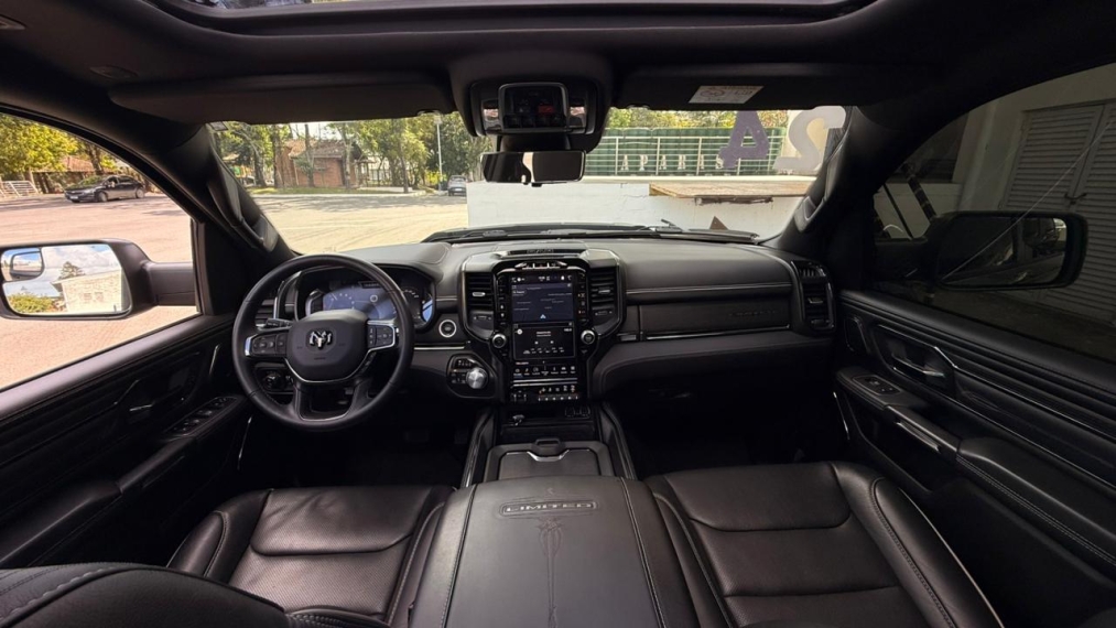 ram 1500  5.7 v8 gasolina limited night edition cd 4x4