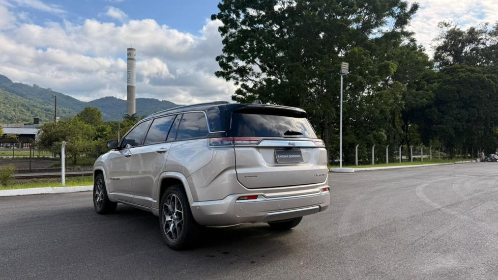 commander overland 1.3 t270 turbo flex  at64