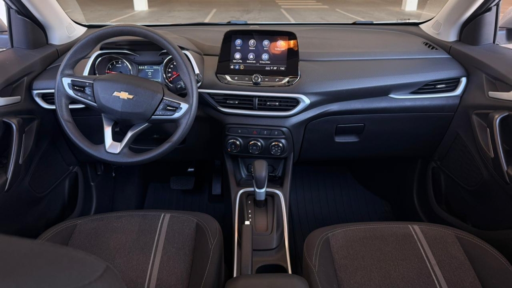 tracker lt 1.0 turbo flex at10