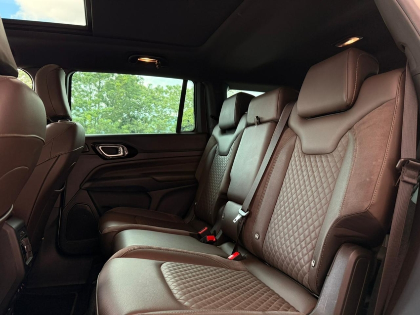 jeep commander 1.3 t270 turbo flex overland at614