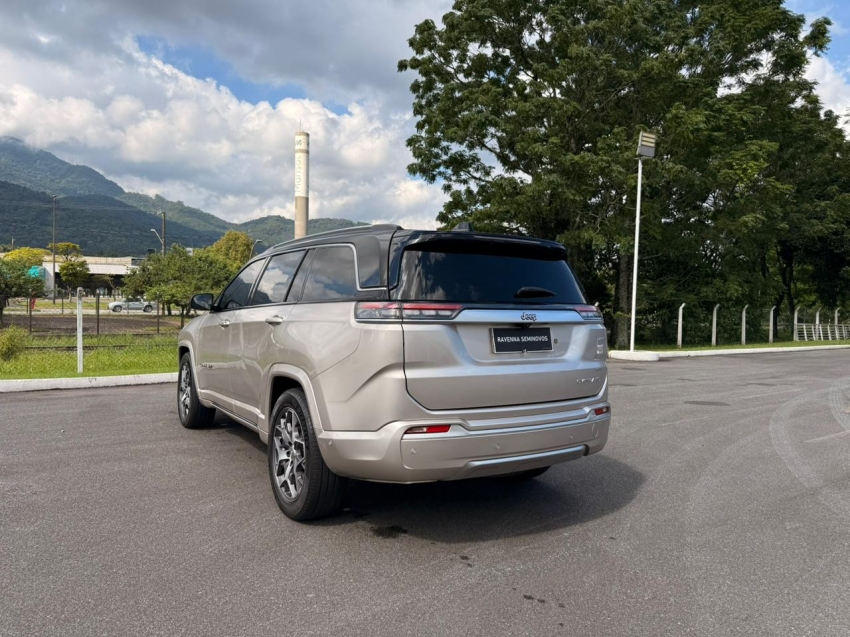 jeep commander 1.3 t270 turbo flex overland at65