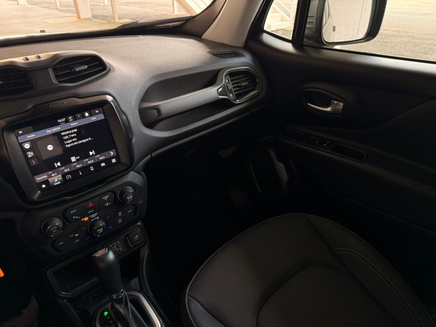 jeep  renegade 1.3 t270 turbo flex longitude at614