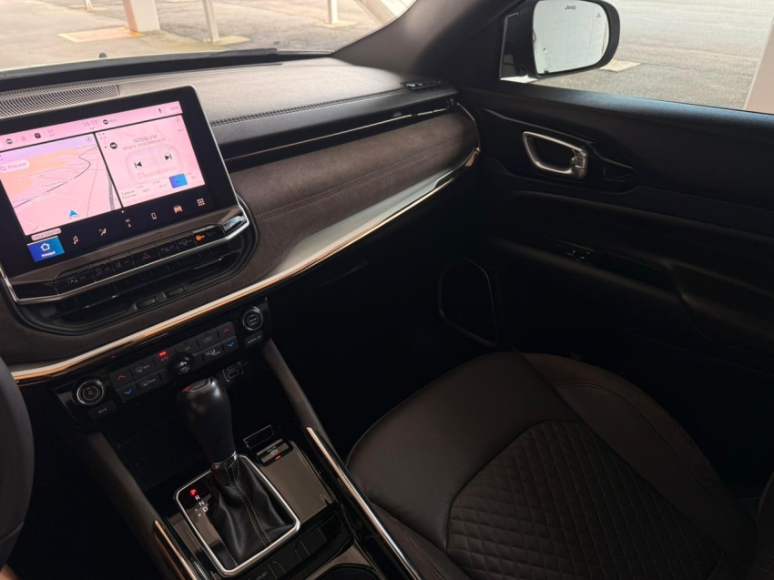 jeep commander 1.3 t270 turbo flex overland at69