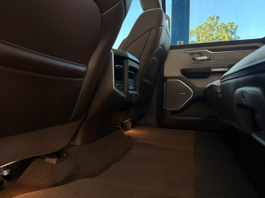 ram 1500 3.0 hurricane 6 biturbo gasolina laramie cd 4x4 automatico12