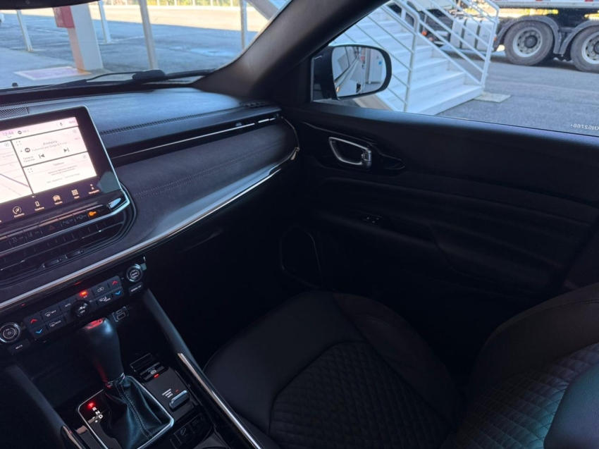 jeep commander 2.0 td380 turbo diesel overland at914