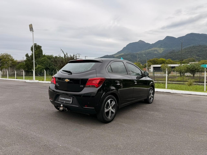 chevrolet onix 1.4 mpfi ltz 8v flex 4p automatico7