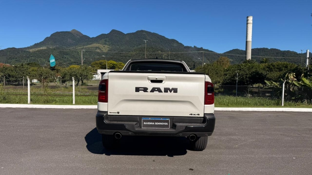 rampage  2.0 hurricane 4 turbo gasolina r/t 4x4 automatico4