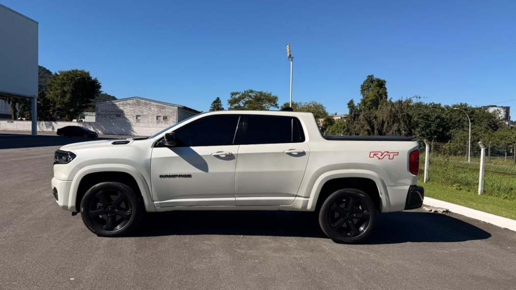 rampage  2.0 hurricane 4 turbo gasolina r/t 4x4 automatico3