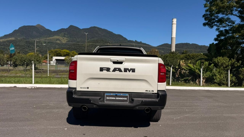rampage  2.0 hurricane 4 turbo gasolina r/t 4x4 automatico5
