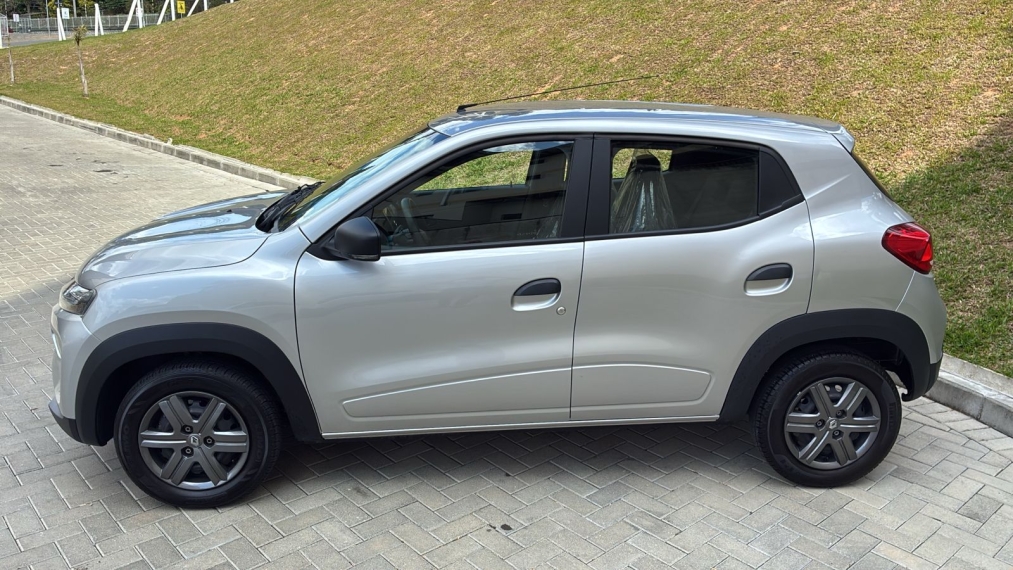 renault  kwid 1.0 12v sce flex zen manual3