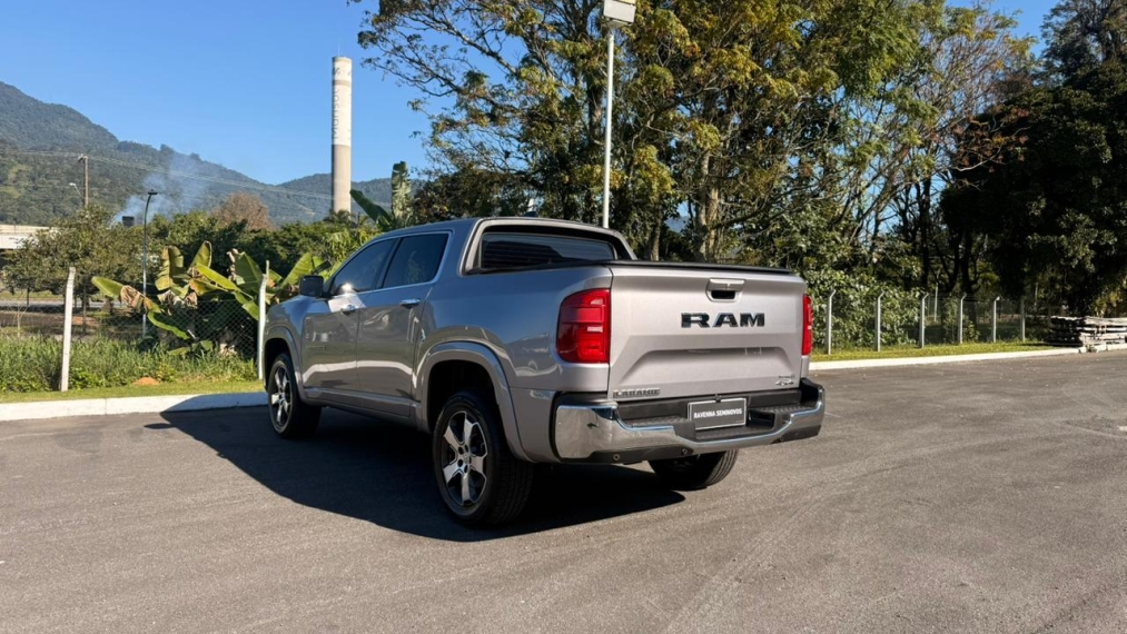 2.0 hurricane 4 turbo gasolina laramie 4x4 at4