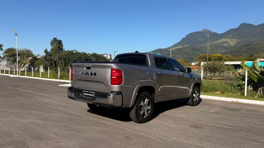 2.0 hurricane 4 turbo gasolina laramie 4x4 at5