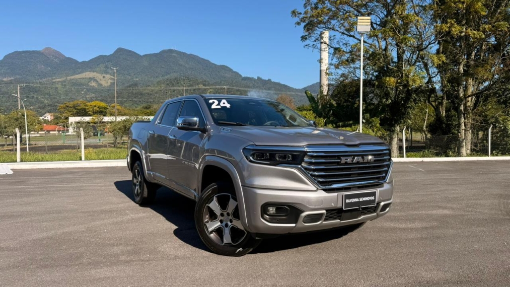 2.0 hurricane 4 turbo gasolina laramie 4x4 at8