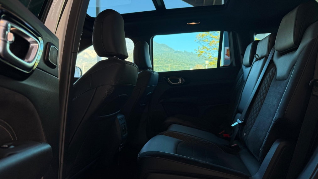 jeep commander 2.0 hurricane 4 turbo gasolina blackhawk at913
