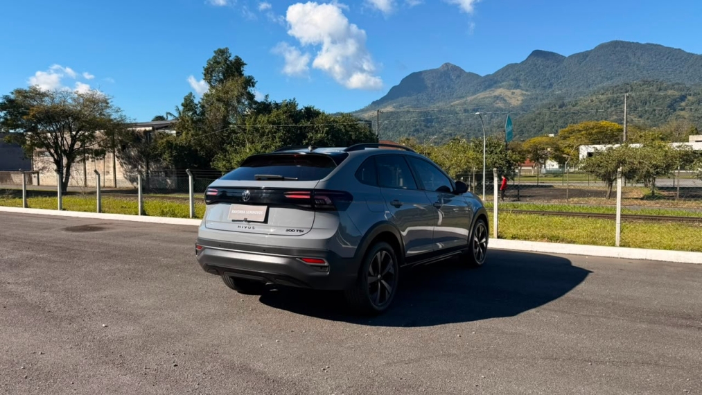 volkswagen  nivus 1.0 200 tsi total flex highline automatico6