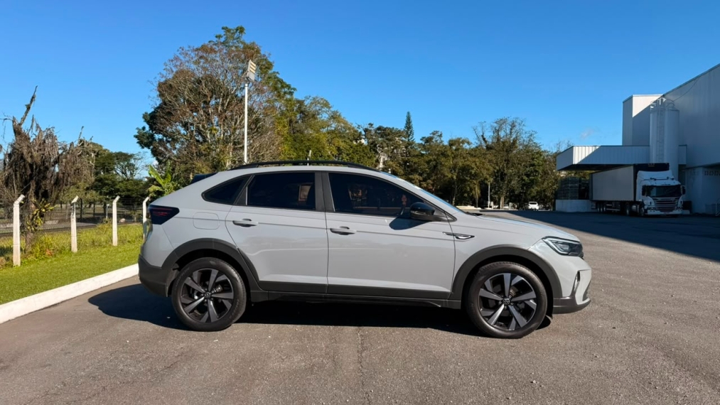 volkswagen  nivus 1.0 200 tsi total flex highline automatico7