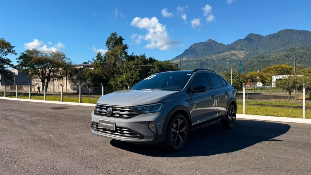 volkswagen  nivus 1.0 200 tsi total flex highline automatico2